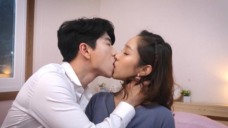 truyện tranh sex ngoại tình Cô nàng điền kinh dâm đãng EP2